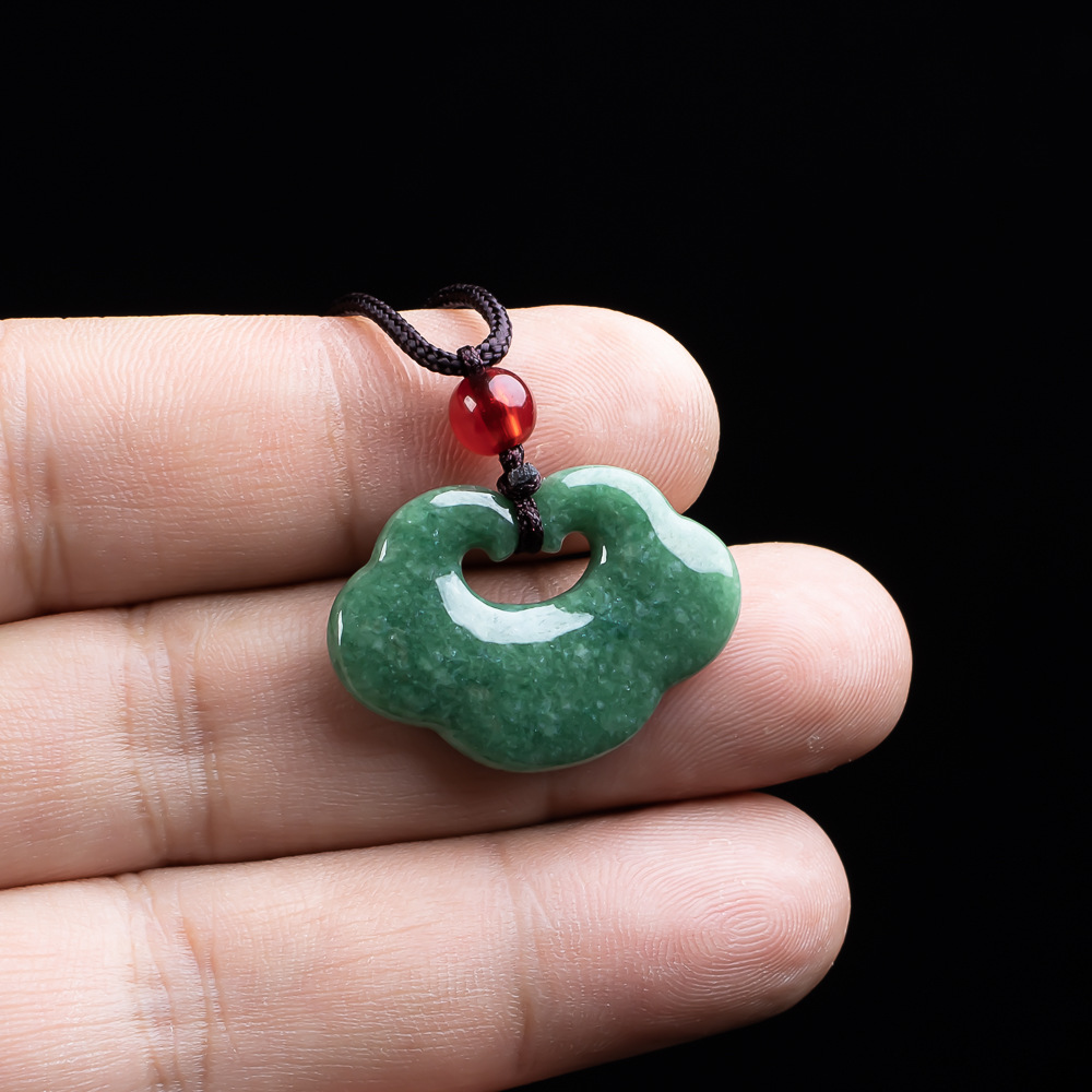 Natural Myanmar Jadeite Ruyi P - Necklaces 评论和价格